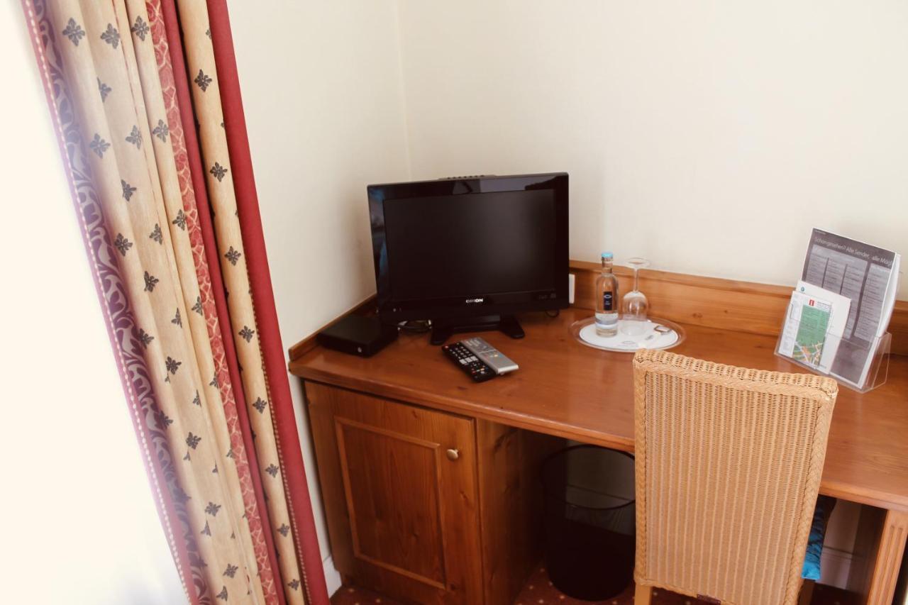 Hotel Am Wallgraben 브릴온 객실 사진